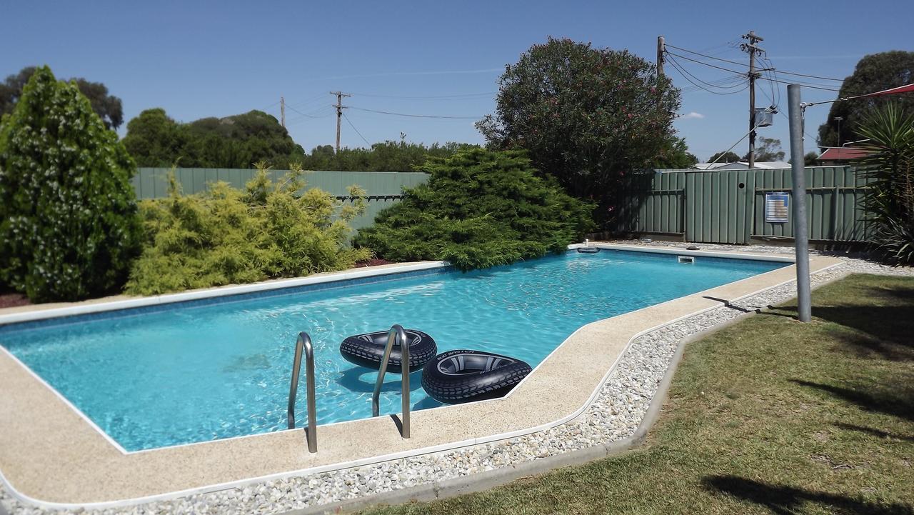Culcairn Motor Inn Exteriér fotografie