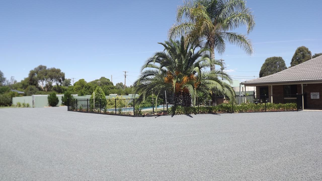 Culcairn Motor Inn Exteriér fotografie
