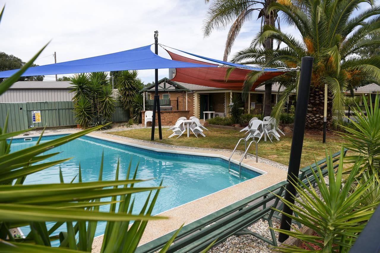 Culcairn Motor Inn Exteriér fotografie