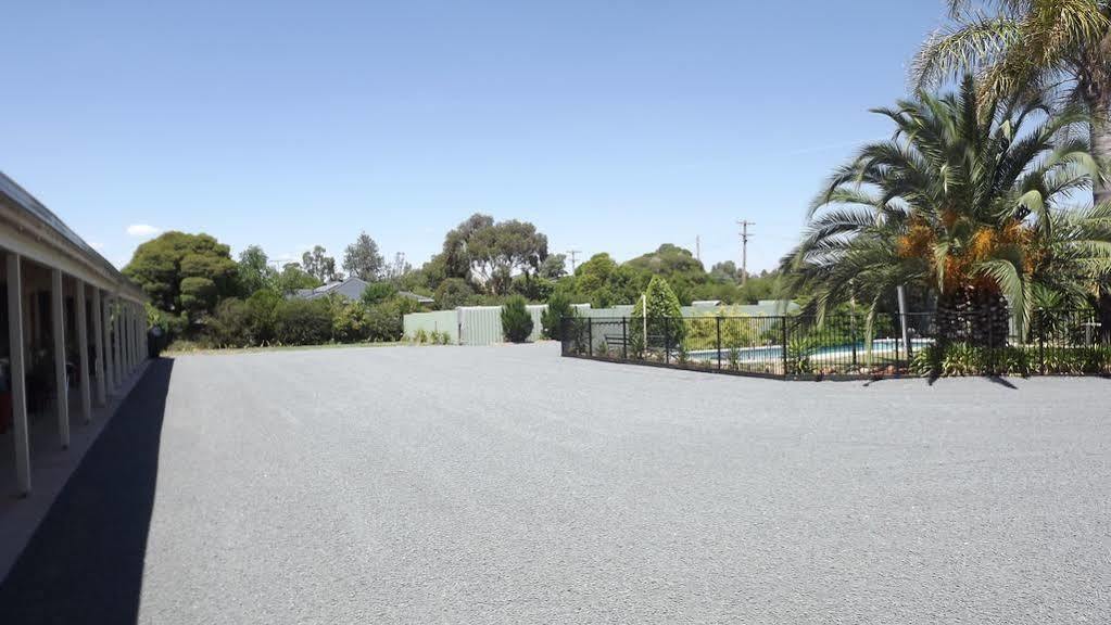 Culcairn Motor Inn Exteriér fotografie